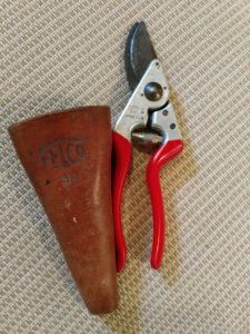 Felco F-9 left-handed pruners